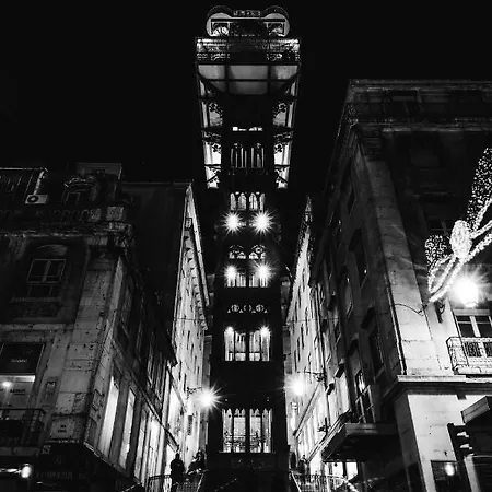 Downtown Flats *